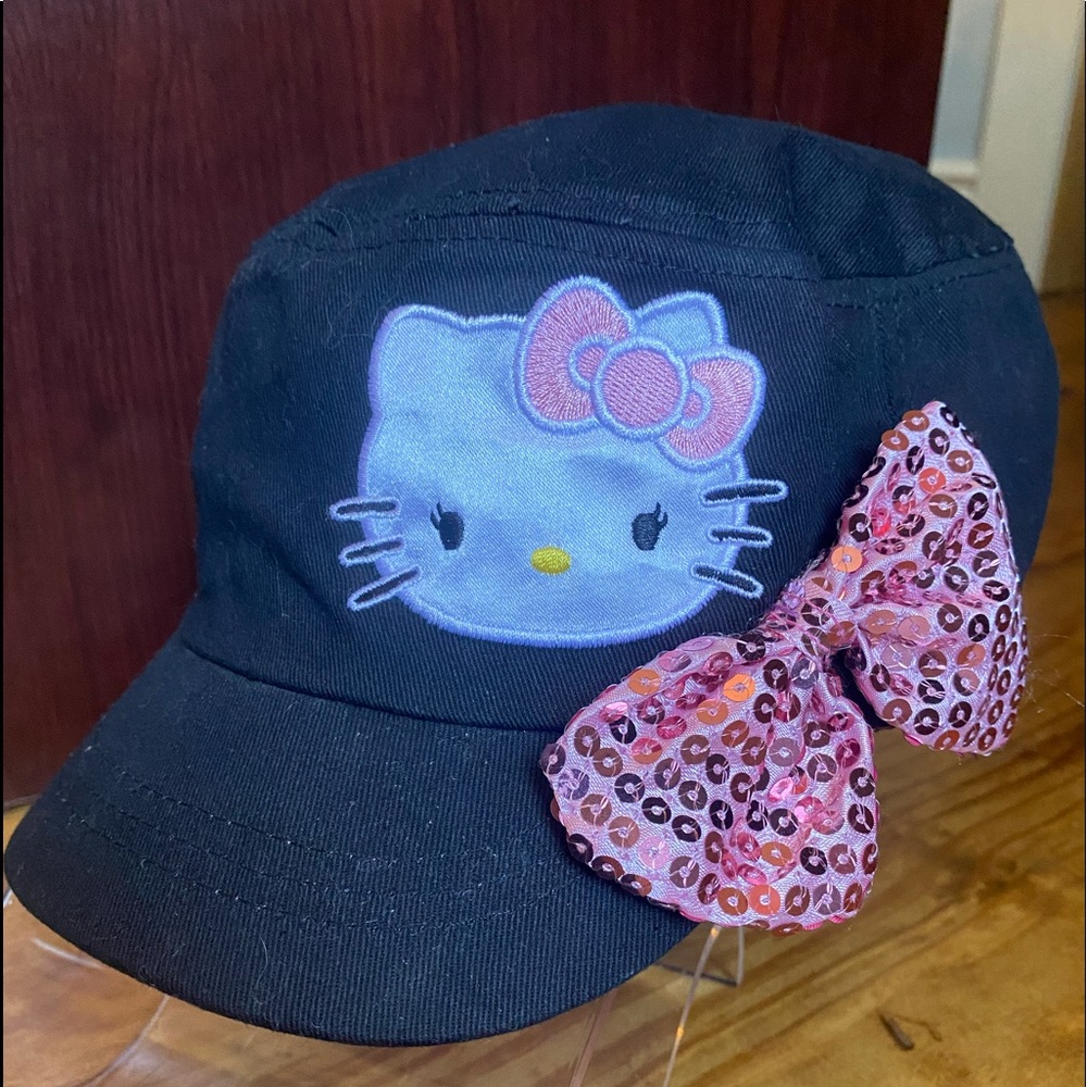 HELLO KITTY Sequined Bow Hat